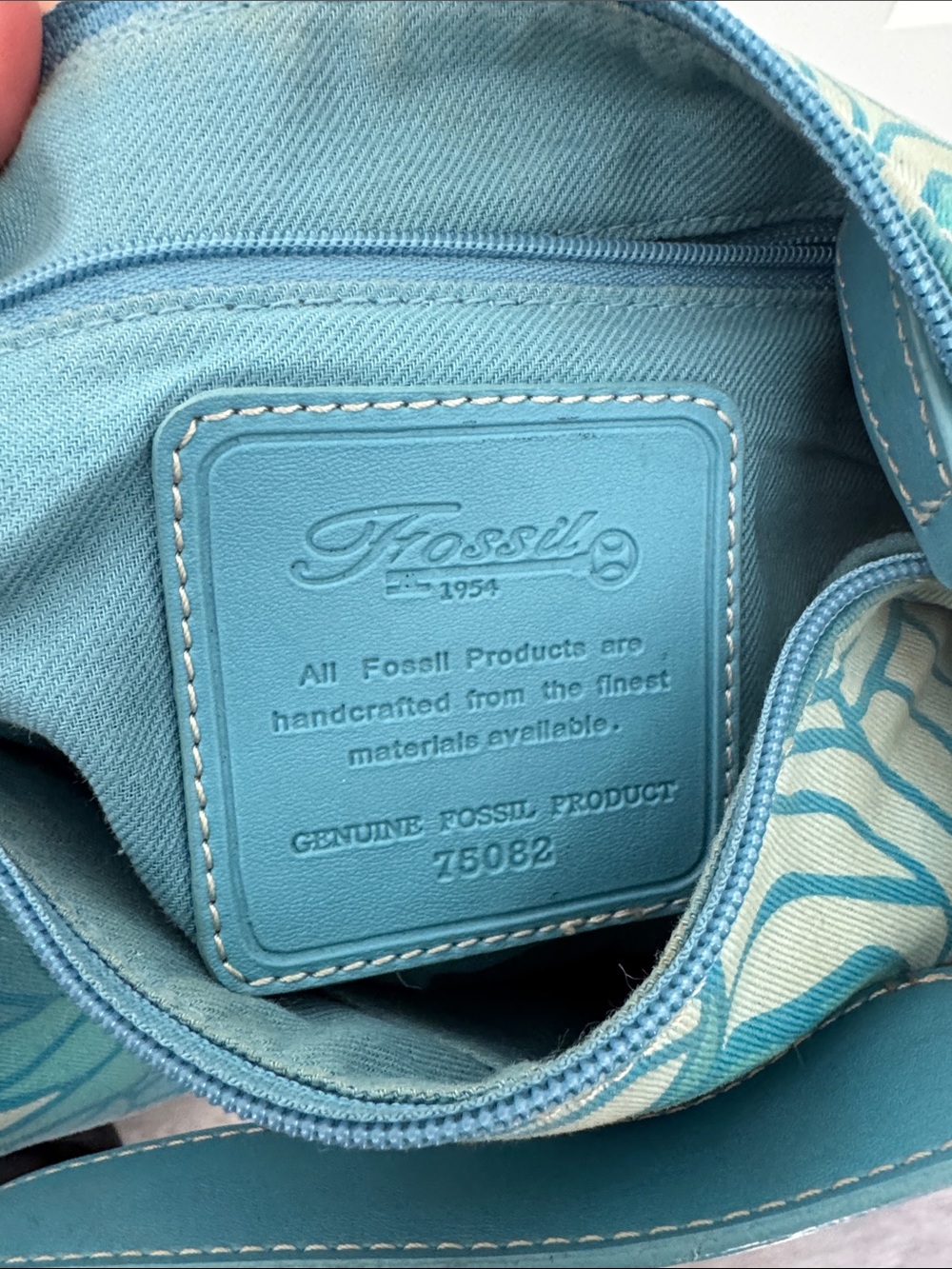 Fossil Teal Rose-Print Shoulder Bag with Silver Hardware and Charms - Picture 8 of 12